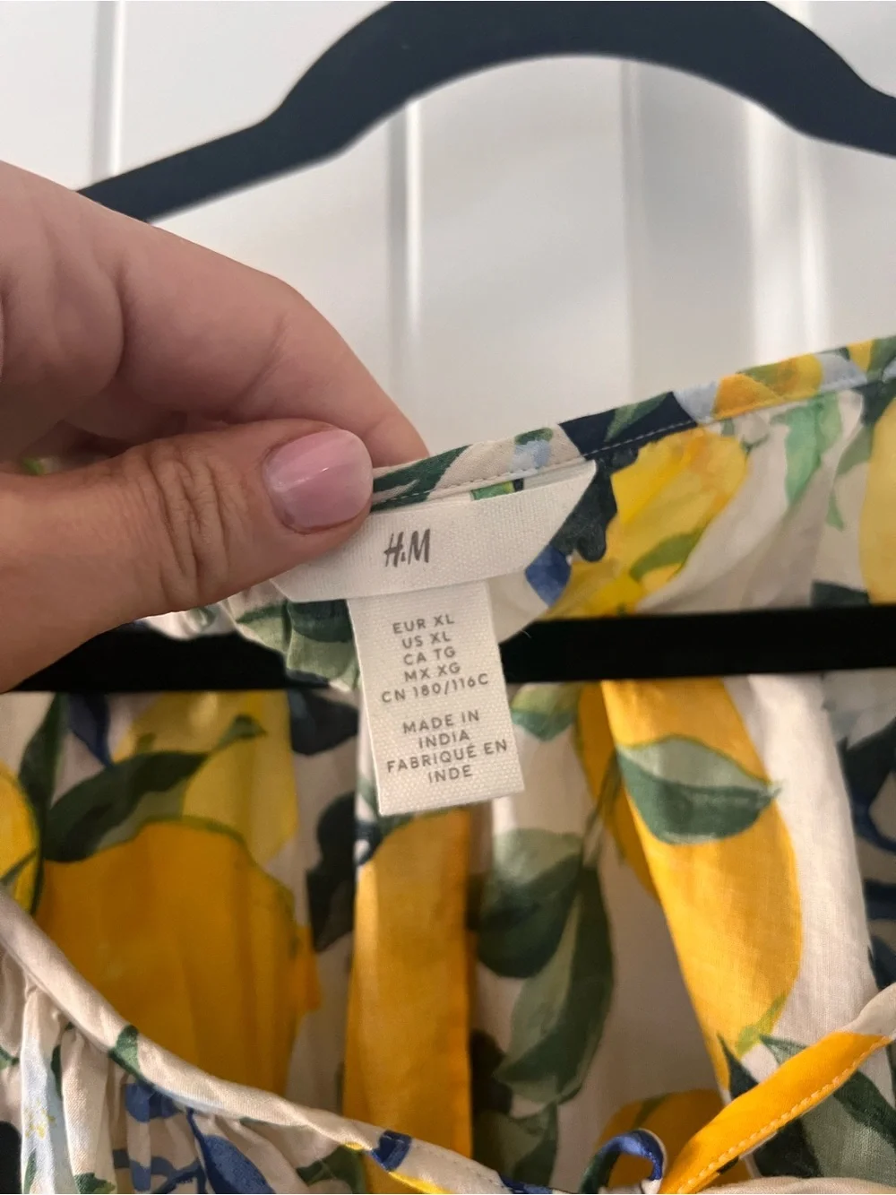 H&M Yellow Lemon Print Balloon-Sleeve Cropped Top - Picture 3 of 5